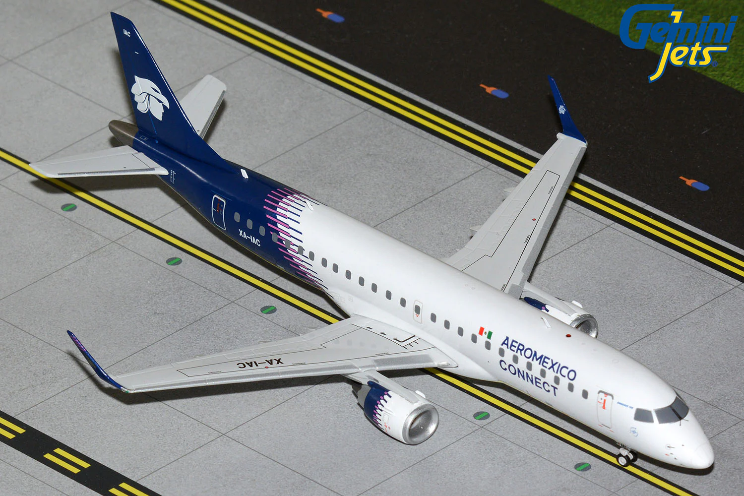 Gemini200 Aeromexico Connect Embraer 190LR XA-IAC