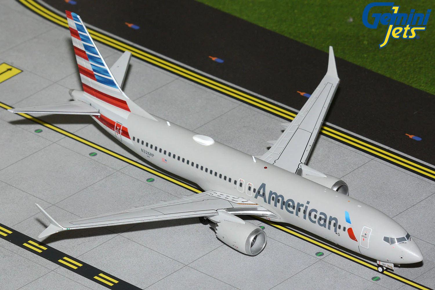 Gemini200 American Airlines Boeing 737 MAX 8 N326RP