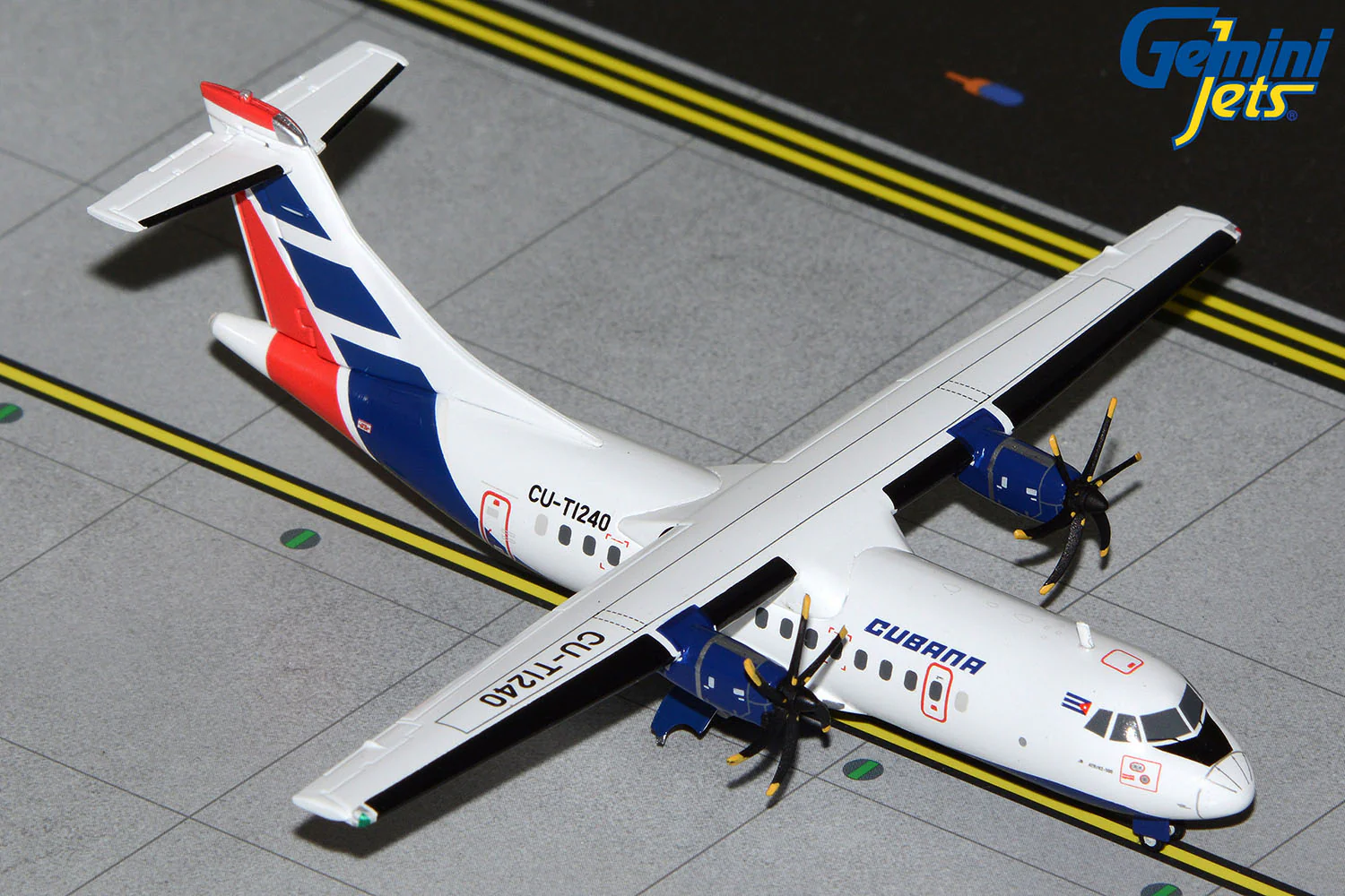Gemini200 Cubana de Aviacion ATR-42-500 CU-T1240