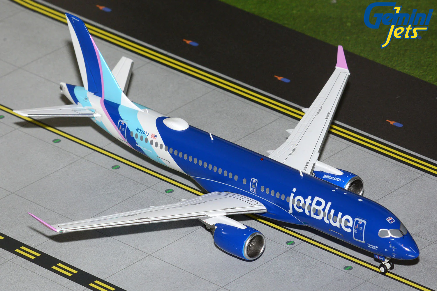 Gemini200 jetBlue Airways Airbus A220-300 N3241J