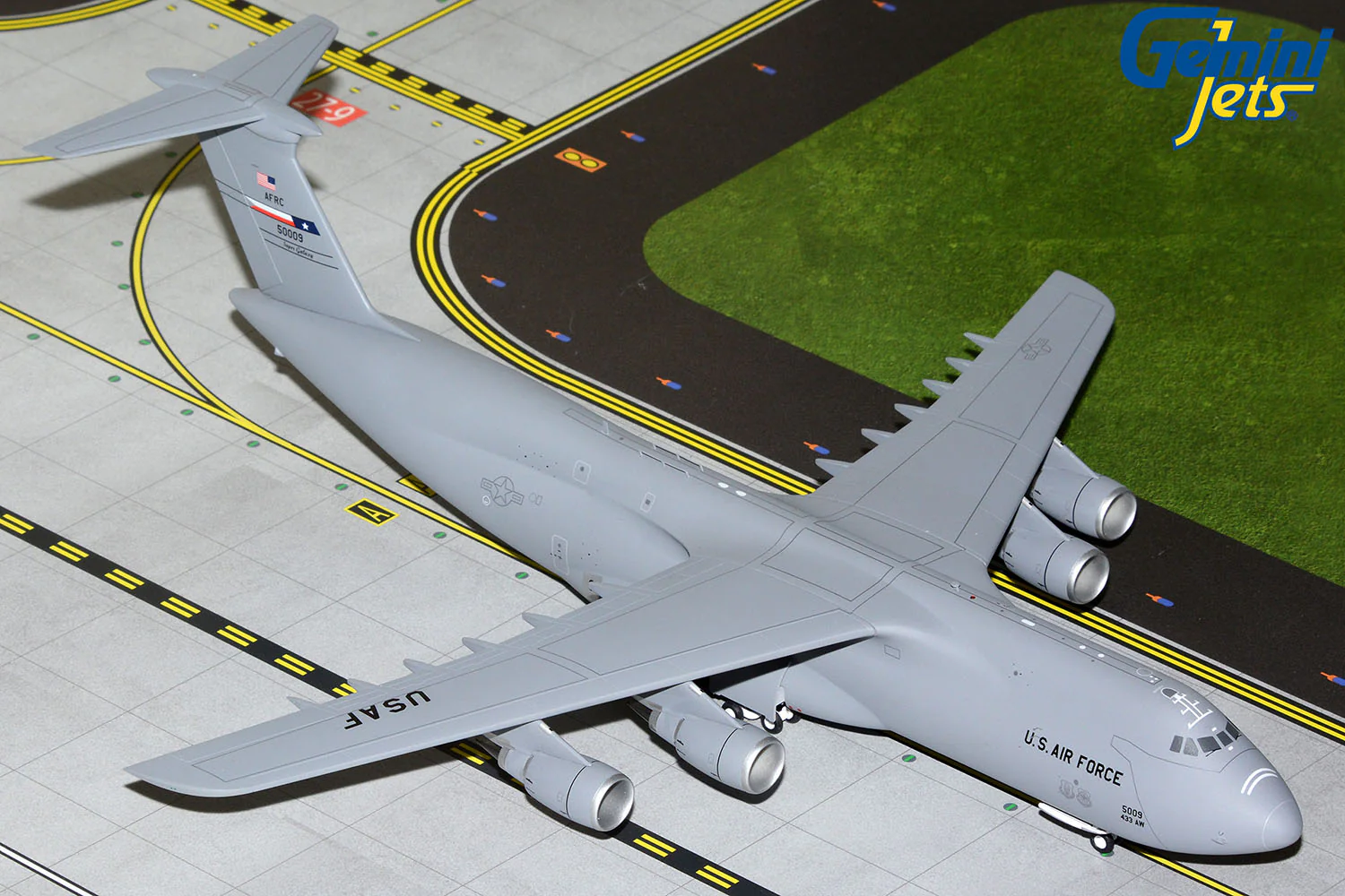 Gemini200 U.S. Air Force Lockheed C-5M Super Galaxy (Lackland AFB)