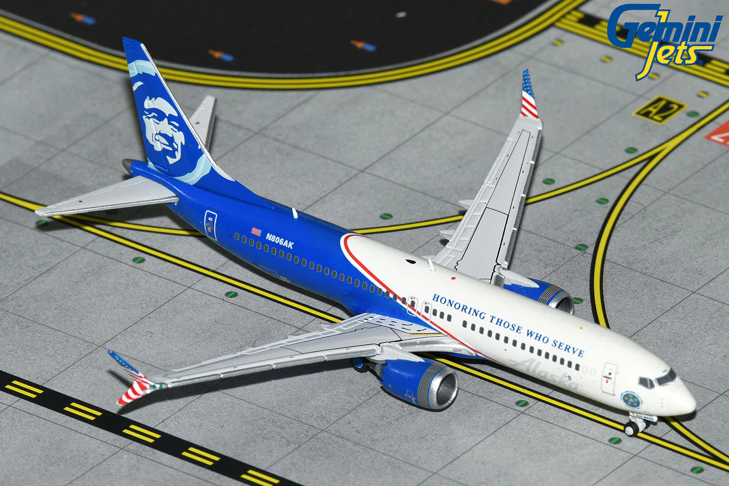 GeminiJets 1:400 Alaska Airlines 737 MAX 8 "Honoring Those Who Serve" N806AK